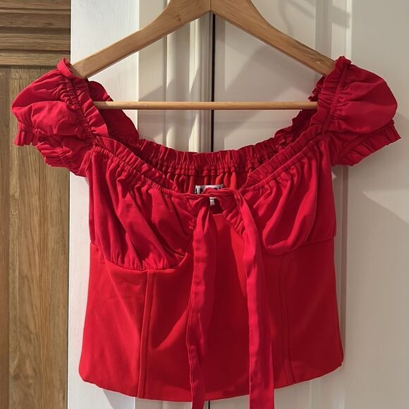 I am Gia Naomi red milk maid top small - Picture 4 of 15